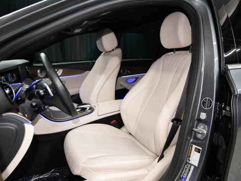 Used 2018 Mercedes-Benz E 300 image 11