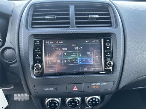 Used 2025 Mitsubishi Outlander Sport ES AWD/4WD image 14