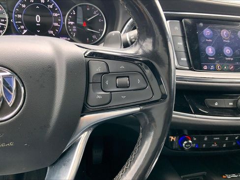 Used 2022 Buick Enclave Avenir w/ Avenir Technology Package AWD/4WD image 18