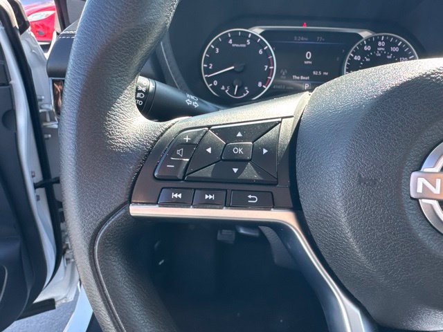 Used 2025 Nissan Sentra SV FWD image 14