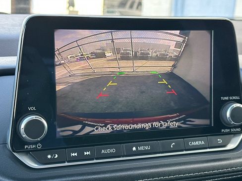 Used 2023 Nissan Rogue S FWD image 26