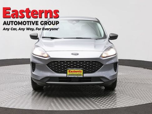 Used 2022 Ford Escape SE AWD/4WD image 2