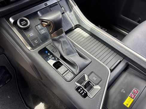 Used 2025 Lexus GX 550 w/ Accessory Package (Z1) AWD/4WD image 26