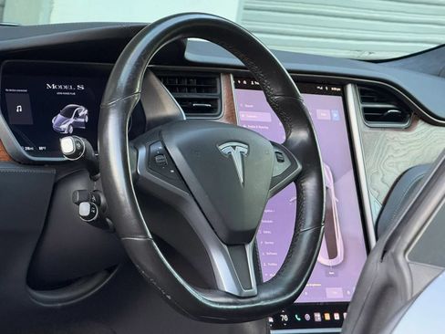 Used 2020 Tesla Model S Long Range AWD/4WD image 12