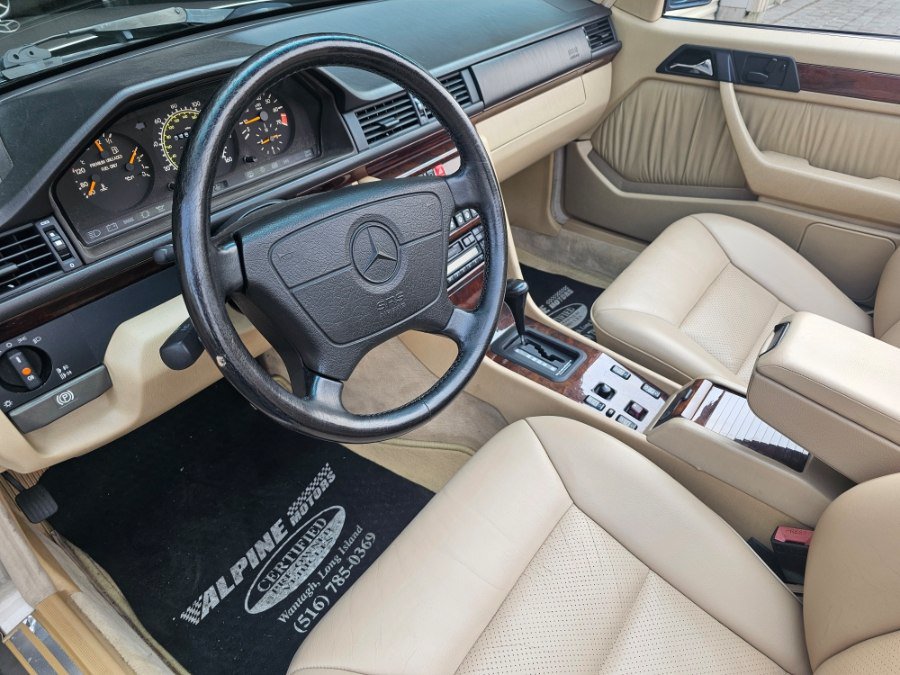 Used 1994 Mercedes-Benz E 320 Convertible image 50