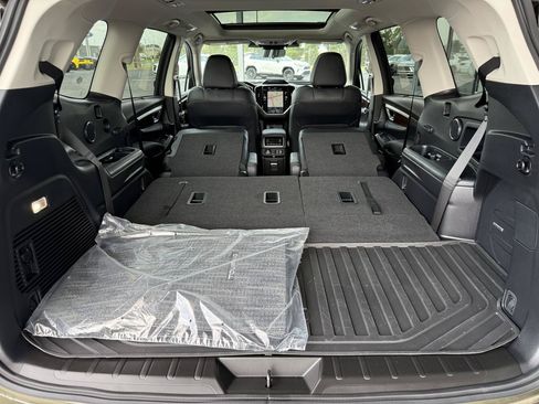 Used 2025 Subaru Ascent Touring AWD/4WD image 55