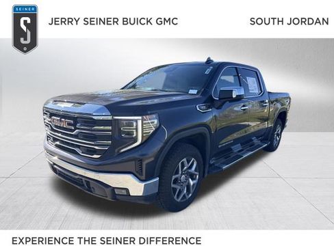 Used 2022 GMC Sierra 1500 SLT w/ X31 Off-Road Package AWD/4WD image 1