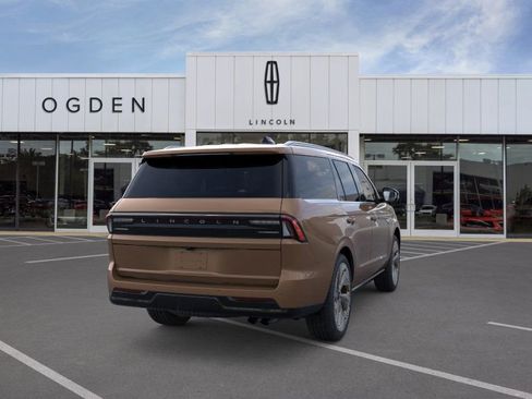 New 2026 Lincoln Navigator Black Label image 8