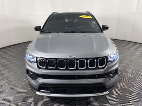 Used 2023 Jeep Compass Limited w/ Sun and Sound Group AWD/4WD image 13