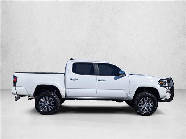 Used 2023 Toyota Tacoma Limited AWD/4WD image 4