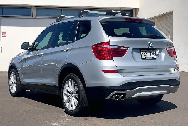 Used 2017 BMW X3 sDrive28i RWD image 11