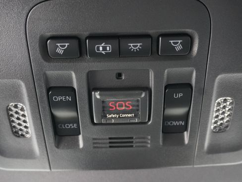Used 2019 Toyota Avalon XSE w/ All Weather Liner Package FWD image 23
