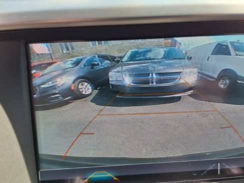Used 2018 GMC Acadia SLE AWD/4WD image 20