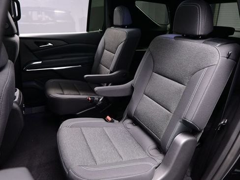 New 2026 Chevrolet Traverse LT w/ Sun and Wheel Package FWD image 14