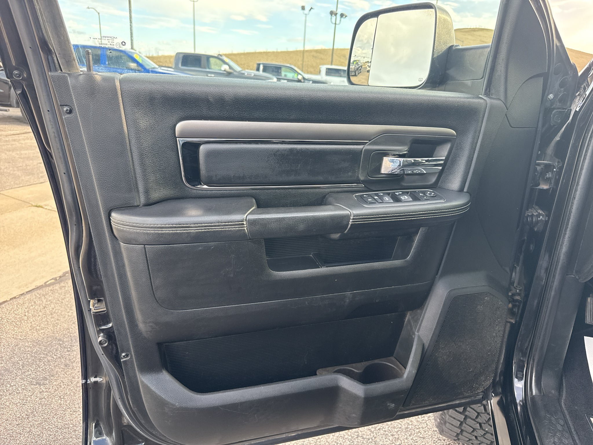 Used 2018 RAM 2500 Big Horn w/ Sport Appearance Group AWD/4WD image 10