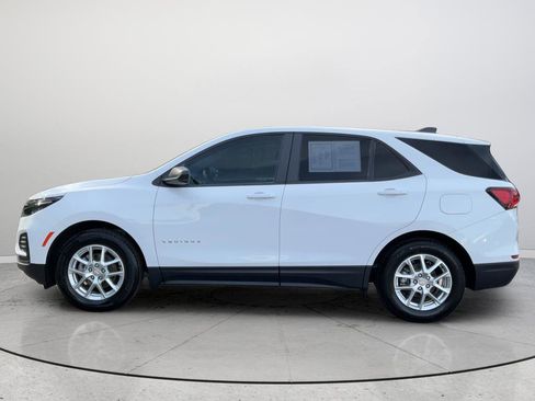 Used 2024 Chevrolet Equinox LS w/ LS Convenience Package FWD image 10