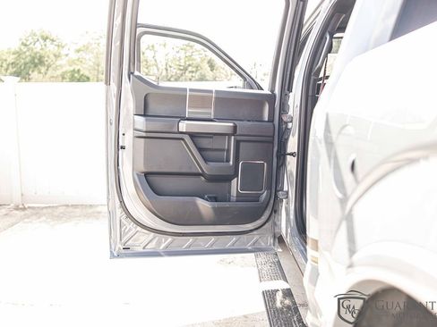 Used 2019 Ford F150 Lariat w/ Equipment Group 502A Luxury AWD/4WD image 36