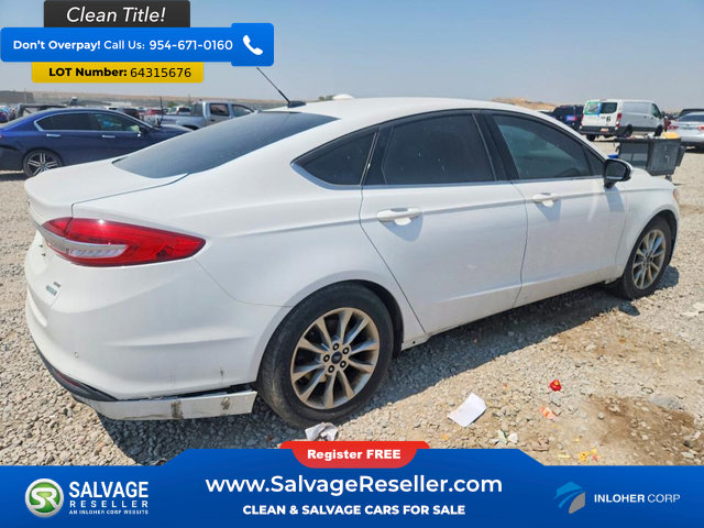 Used 2017 Ford Fusion SE FWD image 4