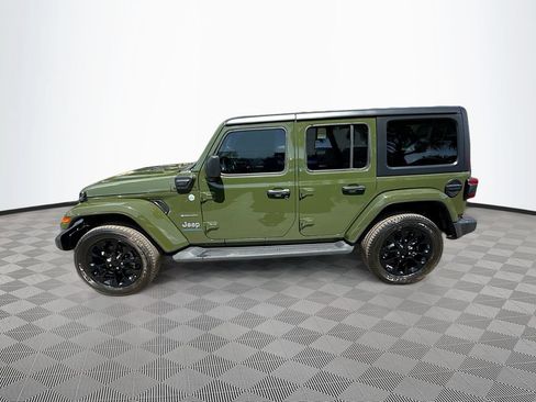 Used 2023 Jeep Wrangler Unlimited Sahara w/ Cold Weather Group AWD/4WD image 9