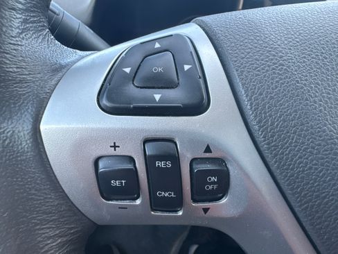 Used 2013 Ford Edge SEL image 29