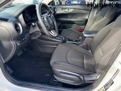 Certified 2021 Kia Forte LXS image 10