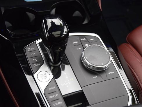 Used 2024 BMW X4 xDrive30i w/ Premium Package image 32