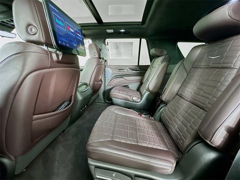 Used 2023 Cadillac Escalade Premium Luxury Platinum w/ LPO, Floor Liner Package image 27