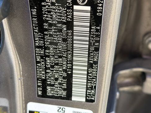 Used 2018 Toyota Camry SE w/ Moonroof Package FWD image 28