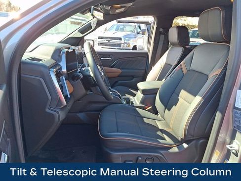 Used 2024 GMC Canyon AT4 image 18