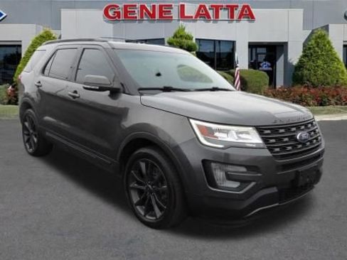 Used 2017 Ford Explorer XLT w/ Equipment Group 202A image 1