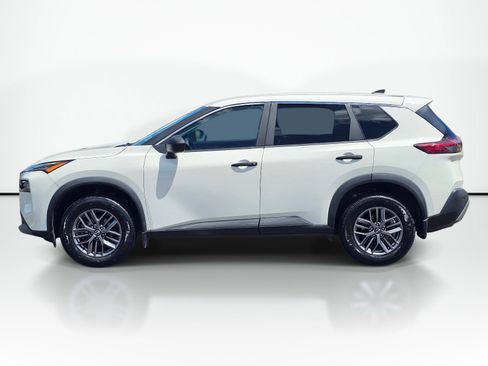 Used 2023 Nissan Rogue S AWD/4WD image 13