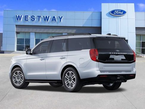 New 2025 Ford Expedition Active image 2