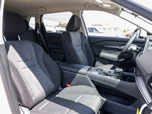 New 2026 Nissan Rogue SV FWD image 18