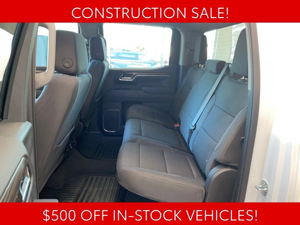 Used 2023 Chevrolet Silverado 1500 LT AWD/4WD image 10