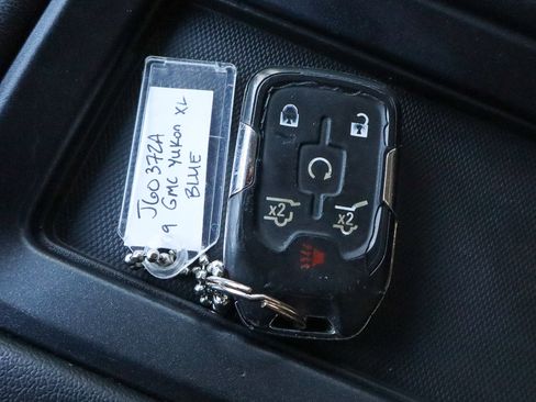 Used 2019 GMC Yukon XL SLT w/ Open Road Package image 40