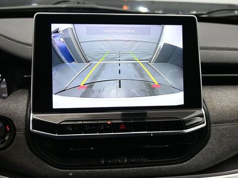 Used 2023 Jeep Compass Latitude image 15