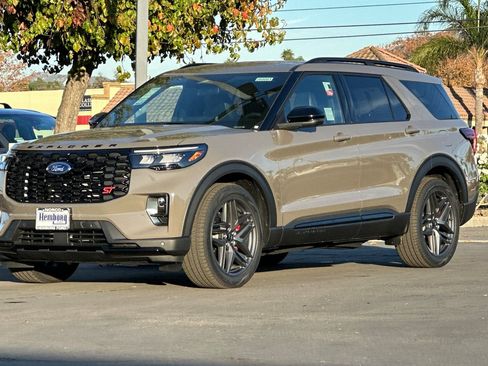 New 2026 Ford Explorer ST image 8