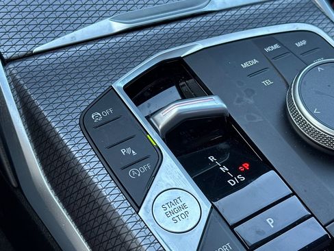 Used 2025 BMW 330i xDrive Sedan w/ Convenience Package image 23