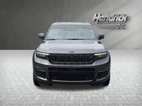 Used 2024 Jeep Grand Cherokee L Summit AWD/4WD image 3