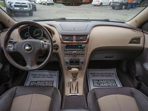 Used 2010 Chevrolet Malibu LTZ w/ HFV6 Engine Package FWD image 5
