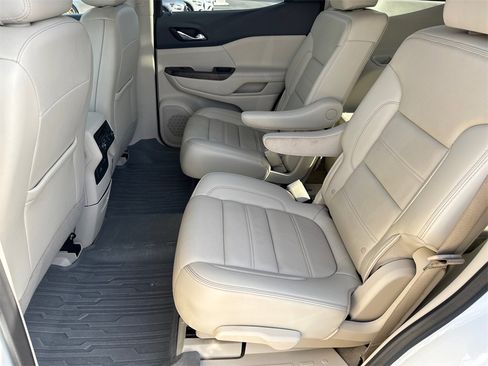 Used 2022 GMC Acadia Denali w/ Denali Technology Package image 20