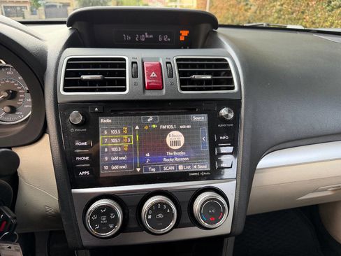 Used 2015 Subaru Crosstrek 2.0i Premium image 29