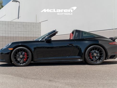 Used 2019 Porsche 911 Targa 4 GTS AWD/4WD image 4