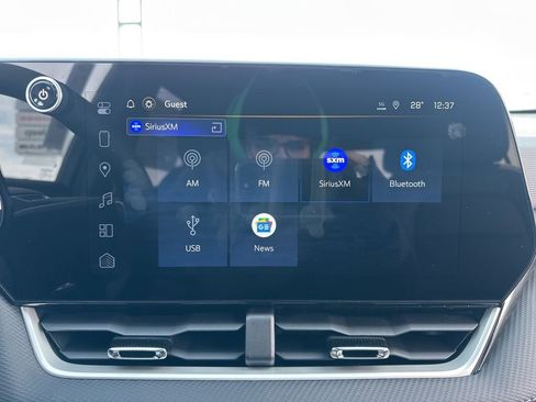 New 2026 Chevrolet Equinox LT w/ Convenience Package II image 40