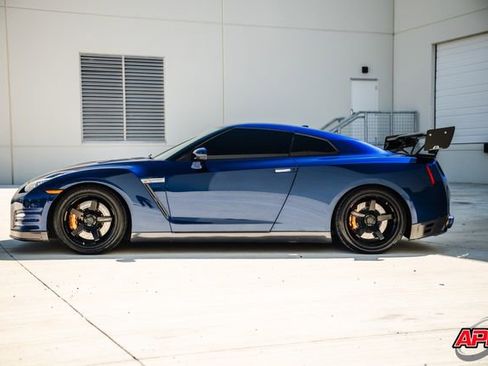 Used 2014 Nissan GT-R Premium AWD/4WD image 45