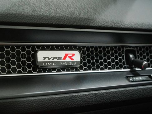 Used 2025 Honda Civic Type R image 38
