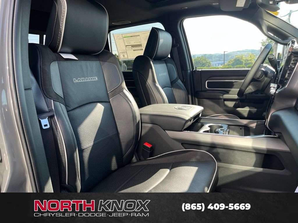 New 2027 RAM 3500 Laramie AWD/4WD image 30