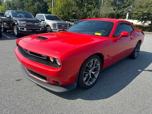 Used 2022 Dodge Challenger GT RWD image 7