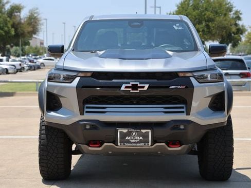 Used 2023 Chevrolet Colorado ZR2 w/ ZR2 Convenience Package III AWD/4WD image 8
