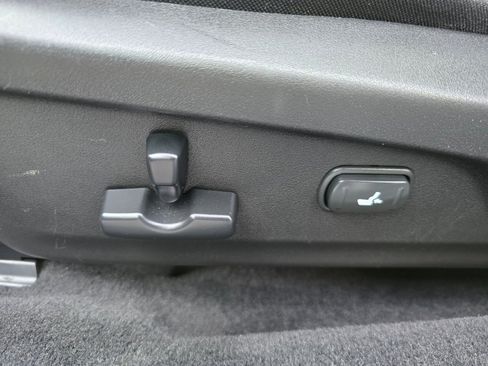 Used 2010 Subaru Outback 2.5i Premium AWD/4WD image 30
